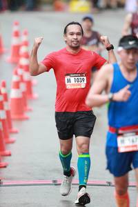 BIB: 1039, 
                            <button type="button" onclick="openModal(5536832)" class="btn btn-primary btn-sm float-right btn-popup" data-toggle="modal" data-target=".modal-high-quality">
                        <i class="fas fa-shopping-cart"></i> Add to Cart
                    </button>
                                            <button type="button" onclick="isThisMe(5536832, true)" class="btn btn-success btn-sm float-right btn-popup btn-isme hidden" data-toggle="tooltip" data-placement="bottom" title="นี่คือรูปของคุณใช่ไหม คลิกที่นี่เพื่อเอาเข้าอัลบั้ม">
                        <i class="fas fa-plus"></i> Add to album
                    </button>
                    <button type="button" onclick="isThisMe(5536832, false)" class="btn btn-warning btn-sm float-right btn-popup btn-isnotme hidden">
                        <i class="fas fa-ban"></i> Remove from album
                    </button>