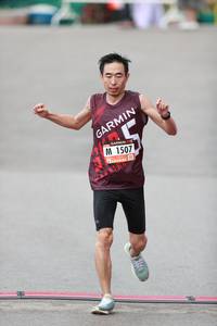 BIB: 1507
                            <button type="button" onclick="openModal(5533754)" class="btn btn-primary btn-sm float-right btn-popup" data-toggle="modal" data-target=".modal-high-quality">
                        <i class="fas fa-shopping-cart"></i> Add to Cart
                    </button>
                                            <button type="button" onclick="isThisMe(5533754, true)" class="btn btn-success btn-sm float-right btn-popup btn-isme hidden" data-toggle="tooltip" data-placement="bottom" title="นี่คือรูปของคุณใช่ไหม คลิกที่นี่เพื่อเอาเข้าอัลบั้ม">
                        <i class="fas fa-plus"></i> Add to album
                    </button>
                    <button type="button" onclick="isThisMe(5533754, false)" class="btn btn-warning btn-sm float-right btn-popup btn-isnotme hidden">
                        <i class="fas fa-ban"></i> Remove from album
                    </button>