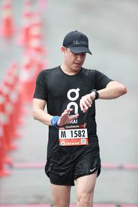 BIB: 1582
                            <button type="button" onclick="openModal(5536904)" class="btn btn-primary btn-sm float-right btn-popup" data-toggle="modal" data-target=".modal-high-quality">
                        <i class="fas fa-shopping-cart"></i> Add to Cart
                    </button>
                                            <button type="button" onclick="isThisMe(5536904, true)" class="btn btn-success btn-sm float-right btn-popup btn-isme hidden" data-toggle="tooltip" data-placement="bottom" title="นี่คือรูปของคุณใช่ไหม คลิกที่นี่เพื่อเอาเข้าอัลบั้ม">
                        <i class="fas fa-plus"></i> Add to album
                    </button>
                    <button type="button" onclick="isThisMe(5536904, false)" class="btn btn-warning btn-sm float-right btn-popup btn-isnotme hidden">
                        <i class="fas fa-ban"></i> Remove from album
                    </button>