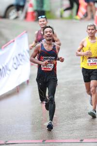 BIB: 595, 540
                            <button type="button" onclick="openModal(5553779)" class="btn btn-primary btn-sm float-right btn-popup" data-toggle="modal" data-target=".modal-high-quality">
                        <i class="fas fa-shopping-cart"></i> Add to Cart
                    </button>
                                            <button type="button" onclick="isThisMe(5553779, true)" class="btn btn-success btn-sm float-right btn-popup btn-isme hidden" data-toggle="tooltip" data-placement="bottom" title="นี่คือรูปของคุณใช่ไหม คลิกที่นี่เพื่อเอาเข้าอัลบั้ม">
                        <i class="fas fa-plus"></i> Add to album
                    </button>
                    <button type="button" onclick="isThisMe(5553779, false)" class="btn btn-warning btn-sm float-right btn-popup btn-isnotme hidden">
                        <i class="fas fa-ban"></i> Remove from album
                    </button>