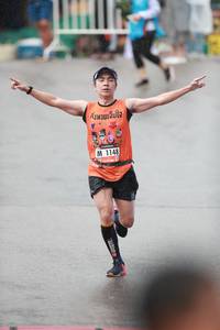 BIB: 1148
                            <button type="button" onclick="openModal(5535124)" class="btn btn-primary btn-sm float-right btn-popup" data-toggle="modal" data-target=".modal-high-quality">
                        <i class="fas fa-shopping-cart"></i> Add to Cart
                    </button>
                                            <button type="button" onclick="isThisMe(5535124, true)" class="btn btn-success btn-sm float-right btn-popup btn-isme hidden" data-toggle="tooltip" data-placement="bottom" title="นี่คือรูปของคุณใช่ไหม คลิกที่นี่เพื่อเอาเข้าอัลบั้ม">
                        <i class="fas fa-plus"></i> Add to album
                    </button>
                    <button type="button" onclick="isThisMe(5535124, false)" class="btn btn-warning btn-sm float-right btn-popup btn-isnotme hidden">
                        <i class="fas fa-ban"></i> Remove from album
                    </button>