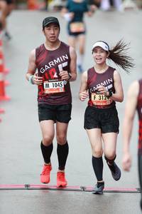 BIB: 1045, 312
                            <button type="button" onclick="openModal(5554225)" class="btn btn-primary btn-sm float-right btn-popup" data-toggle="modal" data-target=".modal-high-quality">
                        <i class="fas fa-shopping-cart"></i> Add to Cart
                    </button>
                                            <button type="button" onclick="isThisMe(5554225, true)" class="btn btn-success btn-sm float-right btn-popup btn-isme hidden" data-toggle="tooltip" data-placement="bottom" title="นี่คือรูปของคุณใช่ไหม คลิกที่นี่เพื่อเอาเข้าอัลบั้ม">
                        <i class="fas fa-plus"></i> Add to album
                    </button>
                    <button type="button" onclick="isThisMe(5554225, false)" class="btn btn-warning btn-sm float-right btn-popup btn-isnotme hidden">
                        <i class="fas fa-ban"></i> Remove from album
                    </button>