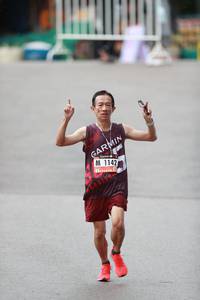 BIB: 1142
                            <button type="button" onclick="openModal(5534362)" class="btn btn-primary btn-sm float-right btn-popup" data-toggle="modal" data-target=".modal-high-quality">
                        <i class="fas fa-shopping-cart"></i> Add to Cart
                    </button>
                                            <button type="button" onclick="isThisMe(5534362, true)" class="btn btn-success btn-sm float-right btn-popup btn-isme hidden" data-toggle="tooltip" data-placement="bottom" title="นี่คือรูปของคุณใช่ไหม คลิกที่นี่เพื่อเอาเข้าอัลบั้ม">
                        <i class="fas fa-plus"></i> Add to album
                    </button>
                    <button type="button" onclick="isThisMe(5534362, false)" class="btn btn-warning btn-sm float-right btn-popup btn-isnotme hidden">
                        <i class="fas fa-ban"></i> Remove from album
                    </button>