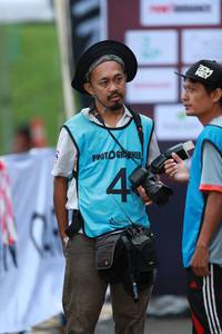 BIB: 
                            <button type="button" onclick="openModal(5533069)" class="btn btn-primary btn-sm float-right btn-popup" data-toggle="modal" data-target=".modal-high-quality">
                        <i class="fas fa-shopping-cart"></i> Add to Cart
                    </button>
                                            <button type="button" onclick="isThisMe(5533069, true)" class="btn btn-success btn-sm float-right btn-popup btn-isme hidden" data-toggle="tooltip" data-placement="bottom" title="นี่คือรูปของคุณใช่ไหม คลิกที่นี่เพื่อเอาเข้าอัลบั้ม">
                        <i class="fas fa-plus"></i> Add to album
                    </button>
                    <button type="button" onclick="isThisMe(5533069, false)" class="btn btn-warning btn-sm float-right btn-popup btn-isnotme hidden">
                        <i class="fas fa-ban"></i> Remove from album
                    </button>