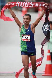 BIB: 6201
                            <button type="button" onclick="openModal(5533172)" class="btn btn-primary btn-sm float-right btn-popup" data-toggle="modal" data-target=".modal-high-quality">
                        <i class="fas fa-shopping-cart"></i> Add to Cart
                    </button>
                                            <button type="button" onclick="isThisMe(5533172, true)" class="btn btn-success btn-sm float-right btn-popup btn-isme hidden" data-toggle="tooltip" data-placement="bottom" title="นี่คือรูปของคุณใช่ไหม คลิกที่นี่เพื่อเอาเข้าอัลบั้ม">
                        <i class="fas fa-plus"></i> Add to album
                    </button>
                    <button type="button" onclick="isThisMe(5533172, false)" class="btn btn-warning btn-sm float-right btn-popup btn-isnotme hidden">
                        <i class="fas fa-ban"></i> Remove from album
                    </button>