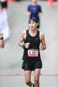 BIB: 6013
                            <button type="button" onclick="openModal(5560283)" class="btn btn-primary btn-sm float-right btn-popup" data-toggle="modal" data-target=".modal-high-quality">
                        <i class="fas fa-shopping-cart"></i> Add to Cart
                    </button>
                                            <button type="button" onclick="isThisMe(5560283, true)" class="btn btn-success btn-sm float-right btn-popup btn-isme hidden" data-toggle="tooltip" data-placement="bottom" title="นี่คือรูปของคุณใช่ไหม คลิกที่นี่เพื่อเอาเข้าอัลบั้ม">
                        <i class="fas fa-plus"></i> Add to album
                    </button>
                    <button type="button" onclick="isThisMe(5560283, false)" class="btn btn-warning btn-sm float-right btn-popup btn-isnotme hidden">
                        <i class="fas fa-ban"></i> Remove from album
                    </button>