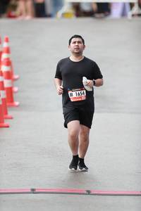 BIB: 1654
                            <button type="button" onclick="openModal(5560976)" class="btn btn-primary btn-sm float-right btn-popup" data-toggle="modal" data-target=".modal-high-quality">
                        <i class="fas fa-shopping-cart"></i> Add to Cart
                    </button>
                                            <button type="button" onclick="isThisMe(5560976, true)" class="btn btn-success btn-sm float-right btn-popup btn-isme hidden" data-toggle="tooltip" data-placement="bottom" title="นี่คือรูปของคุณใช่ไหม คลิกที่นี่เพื่อเอาเข้าอัลบั้ม">
                        <i class="fas fa-plus"></i> Add to album
                    </button>
                    <button type="button" onclick="isThisMe(5560976, false)" class="btn btn-warning btn-sm float-right btn-popup btn-isnotme hidden">
                        <i class="fas fa-ban"></i> Remove from album
                    </button>