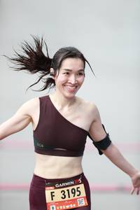 BIB: 3195
                            <button type="button" onclick="openModal(5554460)" class="btn btn-primary btn-sm float-right btn-popup" data-toggle="modal" data-target=".modal-high-quality">
                        <i class="fas fa-shopping-cart"></i> Add to Cart
                    </button>
                                            <button type="button" onclick="isThisMe(5554460, true)" class="btn btn-success btn-sm float-right btn-popup btn-isme hidden" data-toggle="tooltip" data-placement="bottom" title="นี่คือรูปของคุณใช่ไหม คลิกที่นี่เพื่อเอาเข้าอัลบั้ม">
                        <i class="fas fa-plus"></i> Add to album
                    </button>
                    <button type="button" onclick="isThisMe(5554460, false)" class="btn btn-warning btn-sm float-right btn-popup btn-isnotme hidden">
                        <i class="fas fa-ban"></i> Remove from album
                    </button>