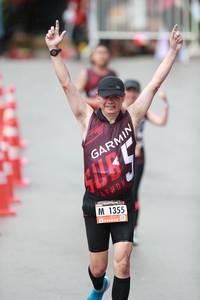 BIB: 1355
                            <button type="button" onclick="openModal(5554952)" class="btn btn-primary btn-sm float-right btn-popup" data-toggle="modal" data-target=".modal-high-quality">
                        <i class="fas fa-shopping-cart"></i> Add to Cart
                    </button>
                                            <button type="button" onclick="isThisMe(5554952, true)" class="btn btn-success btn-sm float-right btn-popup btn-isme hidden" data-toggle="tooltip" data-placement="bottom" title="นี่คือรูปของคุณใช่ไหม คลิกที่นี่เพื่อเอาเข้าอัลบั้ม">
                        <i class="fas fa-plus"></i> Add to album
                    </button>
                    <button type="button" onclick="isThisMe(5554952, false)" class="btn btn-warning btn-sm float-right btn-popup btn-isnotme hidden">
                        <i class="fas fa-ban"></i> Remove from album
                    </button>