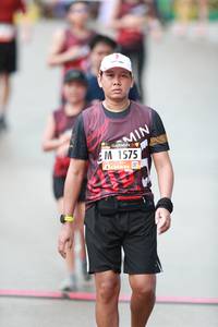 BIB: 1575
                            <button type="button" onclick="openModal(5558985)" class="btn btn-primary btn-sm float-right btn-popup" data-toggle="modal" data-target=".modal-high-quality">
                        <i class="fas fa-shopping-cart"></i> Add to Cart
                    </button>
                                            <button type="button" onclick="isThisMe(5558985, true)" class="btn btn-success btn-sm float-right btn-popup btn-isme hidden" data-toggle="tooltip" data-placement="bottom" title="นี่คือรูปของคุณใช่ไหม คลิกที่นี่เพื่อเอาเข้าอัลบั้ม">
                        <i class="fas fa-plus"></i> Add to album
                    </button>
                    <button type="button" onclick="isThisMe(5558985, false)" class="btn btn-warning btn-sm float-right btn-popup btn-isnotme hidden">
                        <i class="fas fa-ban"></i> Remove from album
                    </button>