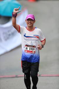 BIB: 5909
                            <button type="button" onclick="openModal(5558372)" class="btn btn-primary btn-sm float-right btn-popup" data-toggle="modal" data-target=".modal-high-quality">
                        <i class="fas fa-shopping-cart"></i> Add to Cart
                    </button>
                                            <button type="button" onclick="isThisMe(5558372, true)" class="btn btn-success btn-sm float-right btn-popup btn-isme hidden" data-toggle="tooltip" data-placement="bottom" title="นี่คือรูปของคุณใช่ไหม คลิกที่นี่เพื่อเอาเข้าอัลบั้ม">
                        <i class="fas fa-plus"></i> Add to album
                    </button>
                    <button type="button" onclick="isThisMe(5558372, false)" class="btn btn-warning btn-sm float-right btn-popup btn-isnotme hidden">
                        <i class="fas fa-ban"></i> Remove from album
                    </button>