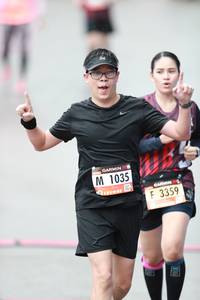 BIB: 1035, 3359
                            <button type="button" onclick="openModal(5557177)" class="btn btn-primary btn-sm float-right btn-popup" data-toggle="modal" data-target=".modal-high-quality">
                        <i class="fas fa-shopping-cart"></i> Add to Cart
                    </button>
                                            <button type="button" onclick="isThisMe(5557177, true)" class="btn btn-success btn-sm float-right btn-popup btn-isme hidden" data-toggle="tooltip" data-placement="bottom" title="นี่คือรูปของคุณใช่ไหม คลิกที่นี่เพื่อเอาเข้าอัลบั้ม">
                        <i class="fas fa-plus"></i> Add to album
                    </button>
                    <button type="button" onclick="isThisMe(5557177, false)" class="btn btn-warning btn-sm float-right btn-popup btn-isnotme hidden">
                        <i class="fas fa-ban"></i> Remove from album
                    </button>