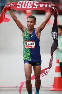 BIB: 6201
                            <button type="button" onclick="openModal(5533170)" class="btn btn-primary btn-sm float-right btn-popup" data-toggle="modal" data-target=".modal-high-quality">
                        <i class="fas fa-shopping-cart"></i> Add to Cart
                    </button>
                                            <button type="button" onclick="isThisMe(5533170, true)" class="btn btn-success btn-sm float-right btn-popup btn-isme hidden" data-toggle="tooltip" data-placement="bottom" title="นี่คือรูปของคุณใช่ไหม คลิกที่นี่เพื่อเอาเข้าอัลบั้ม">
                        <i class="fas fa-plus"></i> Add to album
                    </button>
                    <button type="button" onclick="isThisMe(5533170, false)" class="btn btn-warning btn-sm float-right btn-popup btn-isnotme hidden">
                        <i class="fas fa-ban"></i> Remove from album
                    </button>