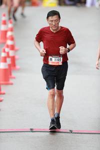 BIB: 1105
                            <button type="button" onclick="openModal(5559041)" class="btn btn-primary btn-sm float-right btn-popup" data-toggle="modal" data-target=".modal-high-quality">
                        <i class="fas fa-shopping-cart"></i> Add to Cart
                    </button>
                                            <button type="button" onclick="isThisMe(5559041, true)" class="btn btn-success btn-sm float-right btn-popup btn-isme hidden" data-toggle="tooltip" data-placement="bottom" title="นี่คือรูปของคุณใช่ไหม คลิกที่นี่เพื่อเอาเข้าอัลบั้ม">
                        <i class="fas fa-plus"></i> Add to album
                    </button>
                    <button type="button" onclick="isThisMe(5559041, false)" class="btn btn-warning btn-sm float-right btn-popup btn-isnotme hidden">
                        <i class="fas fa-ban"></i> Remove from album
                    </button>