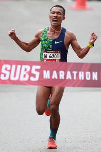 BIB: 6201
                            <button type="button" onclick="openModal(5533212)" class="btn btn-primary btn-sm float-right btn-popup" data-toggle="modal" data-target=".modal-high-quality">
                        <i class="fas fa-shopping-cart"></i> Add to Cart
                    </button>
                                            <button type="button" onclick="isThisMe(5533212, true)" class="btn btn-success btn-sm float-right btn-popup btn-isme hidden" data-toggle="tooltip" data-placement="bottom" title="นี่คือรูปของคุณใช่ไหม คลิกที่นี่เพื่อเอาเข้าอัลบั้ม">
                        <i class="fas fa-plus"></i> Add to album
                    </button>
                    <button type="button" onclick="isThisMe(5533212, false)" class="btn btn-warning btn-sm float-right btn-popup btn-isnotme hidden">
                        <i class="fas fa-ban"></i> Remove from album
                    </button>