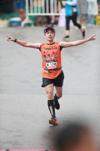 BIB: 1148
                            <button type="button" onclick="openModal(5535127)" class="btn btn-primary btn-sm float-right btn-popup" data-toggle="modal" data-target=".modal-high-quality">
                        <i class="fas fa-shopping-cart"></i> Add to Cart
                    </button>
                                            <button type="button" onclick="isThisMe(5535127, true)" class="btn btn-success btn-sm float-right btn-popup btn-isme hidden" data-toggle="tooltip" data-placement="bottom" title="นี่คือรูปของคุณใช่ไหม คลิกที่นี่เพื่อเอาเข้าอัลบั้ม">
                        <i class="fas fa-plus"></i> Add to album
                    </button>
                    <button type="button" onclick="isThisMe(5535127, false)" class="btn btn-warning btn-sm float-right btn-popup btn-isnotme hidden">
                        <i class="fas fa-ban"></i> Remove from album
                    </button>