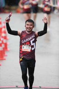 BIB: 1171
                            <button type="button" onclick="openModal(5553759)" class="btn btn-primary btn-sm float-right btn-popup" data-toggle="modal" data-target=".modal-high-quality">
                        <i class="fas fa-shopping-cart"></i> Add to Cart
                    </button>
                                            <button type="button" onclick="isThisMe(5553759, true)" class="btn btn-success btn-sm float-right btn-popup btn-isme hidden" data-toggle="tooltip" data-placement="bottom" title="นี่คือรูปของคุณใช่ไหม คลิกที่นี่เพื่อเอาเข้าอัลบั้ม">
                        <i class="fas fa-plus"></i> Add to album
                    </button>
                    <button type="button" onclick="isThisMe(5553759, false)" class="btn btn-warning btn-sm float-right btn-popup btn-isnotme hidden">
                        <i class="fas fa-ban"></i> Remove from album
                    </button>