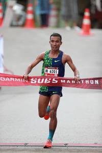 BIB: 6201
                            <button type="button" onclick="openModal(5533141)" class="btn btn-primary btn-sm float-right btn-popup" data-toggle="modal" data-target=".modal-high-quality">
                        <i class="fas fa-shopping-cart"></i> Add to Cart
                    </button>
                                            <button type="button" onclick="isThisMe(5533141, true)" class="btn btn-success btn-sm float-right btn-popup btn-isme hidden" data-toggle="tooltip" data-placement="bottom" title="นี่คือรูปของคุณใช่ไหม คลิกที่นี่เพื่อเอาเข้าอัลบั้ม">
                        <i class="fas fa-plus"></i> Add to album
                    </button>
                    <button type="button" onclick="isThisMe(5533141, false)" class="btn btn-warning btn-sm float-right btn-popup btn-isnotme hidden">
                        <i class="fas fa-ban"></i> Remove from album
                    </button>