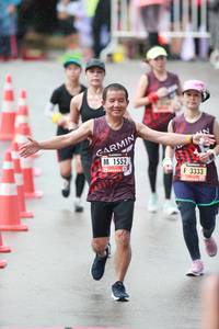 BIB: 1552, 3333
                            <button type="button" onclick="openModal(5551725)" class="btn btn-primary btn-sm float-right btn-popup" data-toggle="modal" data-target=".modal-high-quality">
                        <i class="fas fa-shopping-cart"></i> Add to Cart
                    </button>
                                            <button type="button" onclick="isThisMe(5551725, true)" class="btn btn-success btn-sm float-right btn-popup btn-isme hidden" data-toggle="tooltip" data-placement="bottom" title="นี่คือรูปของคุณใช่ไหม คลิกที่นี่เพื่อเอาเข้าอัลบั้ม">
                        <i class="fas fa-plus"></i> Add to album
                    </button>
                    <button type="button" onclick="isThisMe(5551725, false)" class="btn btn-warning btn-sm float-right btn-popup btn-isnotme hidden">
                        <i class="fas fa-ban"></i> Remove from album
                    </button>