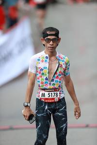 BIB: 5178
                            <button type="button" onclick="openModal(5560123)" class="btn btn-primary btn-sm float-right btn-popup" data-toggle="modal" data-target=".modal-high-quality">
                        <i class="fas fa-shopping-cart"></i> Add to Cart
                    </button>
                                            <button type="button" onclick="isThisMe(5560123, true)" class="btn btn-success btn-sm float-right btn-popup btn-isme hidden" data-toggle="tooltip" data-placement="bottom" title="นี่คือรูปของคุณใช่ไหม คลิกที่นี่เพื่อเอาเข้าอัลบั้ม">
                        <i class="fas fa-plus"></i> Add to album
                    </button>
                    <button type="button" onclick="isThisMe(5560123, false)" class="btn btn-warning btn-sm float-right btn-popup btn-isnotme hidden">
                        <i class="fas fa-ban"></i> Remove from album
                    </button>