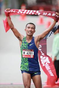 BIB: 6201
                            <button type="button" onclick="openModal(5533183)" class="btn btn-primary btn-sm float-right btn-popup" data-toggle="modal" data-target=".modal-high-quality">
                        <i class="fas fa-shopping-cart"></i> Add to Cart
                    </button>
                                            <button type="button" onclick="isThisMe(5533183, true)" class="btn btn-success btn-sm float-right btn-popup btn-isme hidden" data-toggle="tooltip" data-placement="bottom" title="นี่คือรูปของคุณใช่ไหม คลิกที่นี่เพื่อเอาเข้าอัลบั้ม">
                        <i class="fas fa-plus"></i> Add to album
                    </button>
                    <button type="button" onclick="isThisMe(5533183, false)" class="btn btn-warning btn-sm float-right btn-popup btn-isnotme hidden">
                        <i class="fas fa-ban"></i> Remove from album
                    </button>