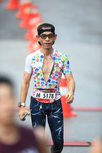 BIB: 5178
                            <button type="button" onclick="openModal(5543898)" class="btn btn-primary btn-sm float-right btn-popup" data-toggle="modal" data-target=".modal-high-quality">
                        <i class="fas fa-shopping-cart"></i> Add to Cart
                    </button>
                                            <button type="button" onclick="isThisMe(5543898, true)" class="btn btn-success btn-sm float-right btn-popup btn-isme hidden" data-toggle="tooltip" data-placement="bottom" title="นี่คือรูปของคุณใช่ไหม คลิกที่นี่เพื่อเอาเข้าอัลบั้ม">
                        <i class="fas fa-plus"></i> Add to album
                    </button>
                    <button type="button" onclick="isThisMe(5543898, false)" class="btn btn-warning btn-sm float-right btn-popup btn-isnotme hidden">
                        <i class="fas fa-ban"></i> Remove from album
                    </button>