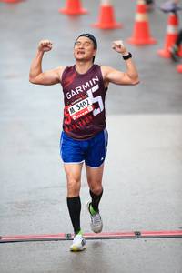 BIB: 5402
                            <button type="button" onclick="openModal(5541916)" class="btn btn-primary btn-sm float-right btn-popup" data-toggle="modal" data-target=".modal-high-quality">
                        <i class="fas fa-shopping-cart"></i> Add to Cart
                    </button>
                                            <button type="button" onclick="isThisMe(5541916, true)" class="btn btn-success btn-sm float-right btn-popup btn-isme hidden" data-toggle="tooltip" data-placement="bottom" title="นี่คือรูปของคุณใช่ไหม คลิกที่นี่เพื่อเอาเข้าอัลบั้ม">
                        <i class="fas fa-plus"></i> Add to album
                    </button>
                    <button type="button" onclick="isThisMe(5541916, false)" class="btn btn-warning btn-sm float-right btn-popup btn-isnotme hidden">
                        <i class="fas fa-ban"></i> Remove from album
                    </button>