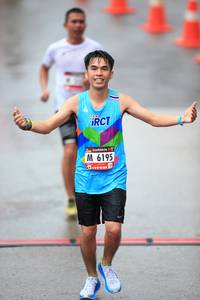 BIB: 6195
                            <button type="button" onclick="openModal(5537689)" class="btn btn-primary btn-sm float-right btn-popup" data-toggle="modal" data-target=".modal-high-quality">
                        <i class="fas fa-shopping-cart"></i> Add to Cart
                    </button>
                                            <button type="button" onclick="isThisMe(5537689, true)" class="btn btn-success btn-sm float-right btn-popup btn-isme hidden" data-toggle="tooltip" data-placement="bottom" title="นี่คือรูปของคุณใช่ไหม คลิกที่นี่เพื่อเอาเข้าอัลบั้ม">
                        <i class="fas fa-plus"></i> Add to album
                    </button>
                    <button type="button" onclick="isThisMe(5537689, false)" class="btn btn-warning btn-sm float-right btn-popup btn-isnotme hidden">
                        <i class="fas fa-ban"></i> Remove from album
                    </button>