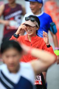 BIB: 063
                            <button type="button" onclick="openModal(5546114)" class="btn btn-primary btn-sm float-right btn-popup" data-toggle="modal" data-target=".modal-high-quality">
                        <i class="fas fa-shopping-cart"></i> Add to Cart
                    </button>
                                            <button type="button" onclick="isThisMe(5546114, true)" class="btn btn-success btn-sm float-right btn-popup btn-isme hidden" data-toggle="tooltip" data-placement="bottom" title="นี่คือรูปของคุณใช่ไหม คลิกที่นี่เพื่อเอาเข้าอัลบั้ม">
                        <i class="fas fa-plus"></i> Add to album
                    </button>
                    <button type="button" onclick="isThisMe(5546114, false)" class="btn btn-warning btn-sm float-right btn-popup btn-isnotme hidden">
                        <i class="fas fa-ban"></i> Remove from album
                    </button>