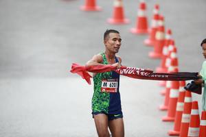 BIB: 6201
                            <button type="button" onclick="openModal(5528212)" class="btn btn-primary btn-sm float-right btn-popup" data-toggle="modal" data-target=".modal-high-quality">
                        <i class="fas fa-shopping-cart"></i> Add to Cart
                    </button>
                                            <button type="button" onclick="isThisMe(5528212, true)" class="btn btn-success btn-sm float-right btn-popup btn-isme hidden" data-toggle="tooltip" data-placement="bottom" title="นี่คือรูปของคุณใช่ไหม คลิกที่นี่เพื่อเอาเข้าอัลบั้ม">
                        <i class="fas fa-plus"></i> Add to album
                    </button>
                    <button type="button" onclick="isThisMe(5528212, false)" class="btn btn-warning btn-sm float-right btn-popup btn-isnotme hidden">
                        <i class="fas fa-ban"></i> Remove from album
                    </button>