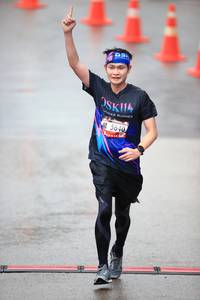 BIB: 5640
                            <button type="button" onclick="openModal(5534466)" class="btn btn-primary btn-sm float-right btn-popup" data-toggle="modal" data-target=".modal-high-quality">
                        <i class="fas fa-shopping-cart"></i> Add to Cart
                    </button>
                                            <button type="button" onclick="isThisMe(5534466, true)" class="btn btn-success btn-sm float-right btn-popup btn-isme hidden" data-toggle="tooltip" data-placement="bottom" title="นี่คือรูปของคุณใช่ไหม คลิกที่นี่เพื่อเอาเข้าอัลบั้ม">
                        <i class="fas fa-plus"></i> Add to album
                    </button>
                    <button type="button" onclick="isThisMe(5534466, false)" class="btn btn-warning btn-sm float-right btn-popup btn-isnotme hidden">
                        <i class="fas fa-ban"></i> Remove from album
                    </button>