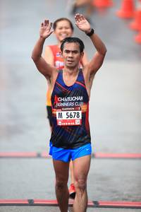 BIB: 5678
                            <button type="button" onclick="openModal(5531779)" class="btn btn-primary btn-sm float-right btn-popup" data-toggle="modal" data-target=".modal-high-quality">
                        <i class="fas fa-shopping-cart"></i> Add to Cart
                    </button>
                                            <button type="button" onclick="isThisMe(5531779, true)" class="btn btn-success btn-sm float-right btn-popup btn-isme hidden" data-toggle="tooltip" data-placement="bottom" title="นี่คือรูปของคุณใช่ไหม คลิกที่นี่เพื่อเอาเข้าอัลบั้ม">
                        <i class="fas fa-plus"></i> Add to album
                    </button>
                    <button type="button" onclick="isThisMe(5531779, false)" class="btn btn-warning btn-sm float-right btn-popup btn-isnotme hidden">
                        <i class="fas fa-ban"></i> Remove from album
                    </button>