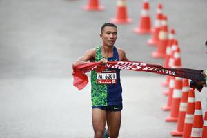 BIB: 6201
                            <button type="button" onclick="openModal(5528214)" class="btn btn-primary btn-sm float-right btn-popup" data-toggle="modal" data-target=".modal-high-quality">
                        <i class="fas fa-shopping-cart"></i> Add to Cart
                    </button>
                                            <button type="button" onclick="isThisMe(5528214, true)" class="btn btn-success btn-sm float-right btn-popup btn-isme hidden" data-toggle="tooltip" data-placement="bottom" title="นี่คือรูปของคุณใช่ไหม คลิกที่นี่เพื่อเอาเข้าอัลบั้ม">
                        <i class="fas fa-plus"></i> Add to album
                    </button>
                    <button type="button" onclick="isThisMe(5528214, false)" class="btn btn-warning btn-sm float-right btn-popup btn-isnotme hidden">
                        <i class="fas fa-ban"></i> Remove from album
                    </button>