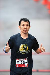 BIB: 5086
                            <button type="button" onclick="openModal(5533119)" class="btn btn-primary btn-sm float-right btn-popup" data-toggle="modal" data-target=".modal-high-quality">
                        <i class="fas fa-shopping-cart"></i> Add to Cart
                    </button>
                                            <button type="button" onclick="isThisMe(5533119, true)" class="btn btn-success btn-sm float-right btn-popup btn-isme hidden" data-toggle="tooltip" data-placement="bottom" title="นี่คือรูปของคุณใช่ไหม คลิกที่นี่เพื่อเอาเข้าอัลบั้ม">
                        <i class="fas fa-plus"></i> Add to album
                    </button>
                    <button type="button" onclick="isThisMe(5533119, false)" class="btn btn-warning btn-sm float-right btn-popup btn-isnotme hidden">
                        <i class="fas fa-ban"></i> Remove from album
                    </button>