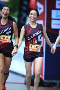 BIB: 3114, 3305
                            <button type="button" onclick="openModal(5532644)" class="btn btn-primary btn-sm float-right btn-popup" data-toggle="modal" data-target=".modal-high-quality">
                        <i class="fas fa-shopping-cart"></i> Add to Cart
                    </button>
                                            <button type="button" onclick="isThisMe(5532644, true)" class="btn btn-success btn-sm float-right btn-popup btn-isme hidden" data-toggle="tooltip" data-placement="bottom" title="นี่คือรูปของคุณใช่ไหม คลิกที่นี่เพื่อเอาเข้าอัลบั้ม">
                        <i class="fas fa-plus"></i> Add to album
                    </button>
                    <button type="button" onclick="isThisMe(5532644, false)" class="btn btn-warning btn-sm float-right btn-popup btn-isnotme hidden">
                        <i class="fas fa-ban"></i> Remove from album
                    </button>