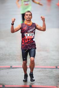 BIB: 6160
                            <button type="button" onclick="openModal(5530548)" class="btn btn-primary btn-sm float-right btn-popup" data-toggle="modal" data-target=".modal-high-quality">
                        <i class="fas fa-shopping-cart"></i> Add to Cart
                    </button>
                                            <button type="button" onclick="isThisMe(5530548, true)" class="btn btn-success btn-sm float-right btn-popup btn-isme hidden" data-toggle="tooltip" data-placement="bottom" title="นี่คือรูปของคุณใช่ไหม คลิกที่นี่เพื่อเอาเข้าอัลบั้ม">
                        <i class="fas fa-plus"></i> Add to album
                    </button>
                    <button type="button" onclick="isThisMe(5530548, false)" class="btn btn-warning btn-sm float-right btn-popup btn-isnotme hidden">
                        <i class="fas fa-ban"></i> Remove from album
                    </button>