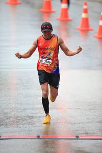 BIB: 5986
                            <button type="button" onclick="openModal(5531035)" class="btn btn-primary btn-sm float-right btn-popup" data-toggle="modal" data-target=".modal-high-quality">
                        <i class="fas fa-shopping-cart"></i> Add to Cart
                    </button>
                                            <button type="button" onclick="isThisMe(5531035, true)" class="btn btn-success btn-sm float-right btn-popup btn-isme hidden" data-toggle="tooltip" data-placement="bottom" title="นี่คือรูปของคุณใช่ไหม คลิกที่นี่เพื่อเอาเข้าอัลบั้ม">
                        <i class="fas fa-plus"></i> Add to album
                    </button>
                    <button type="button" onclick="isThisMe(5531035, false)" class="btn btn-warning btn-sm float-right btn-popup btn-isnotme hidden">
                        <i class="fas fa-ban"></i> Remove from album
                    </button>