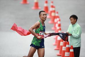 BIB: 
                            <button type="button" onclick="openModal(5528216)" class="btn btn-primary btn-sm float-right btn-popup" data-toggle="modal" data-target=".modal-high-quality">
                        <i class="fas fa-shopping-cart"></i> Add to Cart
                    </button>
                                            <button type="button" onclick="isThisMe(5528216, true)" class="btn btn-success btn-sm float-right btn-popup btn-isme hidden" data-toggle="tooltip" data-placement="bottom" title="นี่คือรูปของคุณใช่ไหม คลิกที่นี่เพื่อเอาเข้าอัลบั้ม">
                        <i class="fas fa-plus"></i> Add to album
                    </button>
                    <button type="button" onclick="isThisMe(5528216, false)" class="btn btn-warning btn-sm float-right btn-popup btn-isnotme hidden">
                        <i class="fas fa-ban"></i> Remove from album
                    </button>