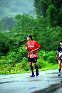 BIB: 5962
                            <button type="button" onclick="openModal(5779281)" class="btn btn-primary btn-sm float-right btn-popup" data-toggle="modal" data-target=".modal-high-quality">
                        <i class="fas fa-shopping-cart"></i> Add to Cart
                    </button>
                                            <button type="button" onclick="isThisMe(5779281, true)" class="btn btn-success btn-sm float-right btn-popup btn-isme hidden" data-toggle="tooltip" data-placement="bottom" title="นี่คือรูปของคุณใช่ไหม คลิกที่นี่เพื่อเอาเข้าอัลบั้ม">
                        <i class="fas fa-plus"></i> Add to album
                    </button>
                    <button type="button" onclick="isThisMe(5779281, false)" class="btn btn-warning btn-sm float-right btn-popup btn-isnotme hidden">
                        <i class="fas fa-ban"></i> Remove from album
                    </button>