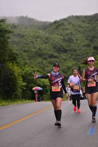 BIB: 3220, 3086, 290
                            <button type="button" onclick="openModal(5671896)" class="btn btn-primary btn-sm float-right btn-popup" data-toggle="modal" data-target=".modal-high-quality">
                        <i class="fas fa-shopping-cart"></i> Add to Cart
                    </button>
                                            <button type="button" onclick="isThisMe(5671896, true)" class="btn btn-success btn-sm float-right btn-popup btn-isme hidden" data-toggle="tooltip" data-placement="bottom" title="นี่คือรูปของคุณใช่ไหม คลิกที่นี่เพื่อเอาเข้าอัลบั้ม">
                        <i class="fas fa-plus"></i> Add to album
                    </button>
                    <button type="button" onclick="isThisMe(5671896, false)" class="btn btn-warning btn-sm float-right btn-popup btn-isnotme hidden">
                        <i class="fas fa-ban"></i> Remove from album
                    </button>