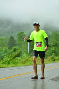 BIB: 5252
                            <button type="button" onclick="openModal(5708788)" class="btn btn-primary btn-sm float-right btn-popup" data-toggle="modal" data-target=".modal-high-quality">
                        <i class="fas fa-shopping-cart"></i> Add to Cart
                    </button>
                                            <button type="button" onclick="isThisMe(5708788, true)" class="btn btn-success btn-sm float-right btn-popup btn-isme hidden" data-toggle="tooltip" data-placement="bottom" title="นี่คือรูปของคุณใช่ไหม คลิกที่นี่เพื่อเอาเข้าอัลบั้ม">
                        <i class="fas fa-plus"></i> Add to album
                    </button>
                    <button type="button" onclick="isThisMe(5708788, false)" class="btn btn-warning btn-sm float-right btn-popup btn-isnotme hidden">
                        <i class="fas fa-ban"></i> Remove from album
                    </button>