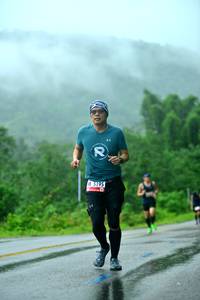 BIB: 5195
                            <button type="button" onclick="openModal(5780128)" class="btn btn-primary btn-sm float-right btn-popup" data-toggle="modal" data-target=".modal-high-quality">
                        <i class="fas fa-shopping-cart"></i> Add to Cart
                    </button>
                                            <button type="button" onclick="isThisMe(5780128, true)" class="btn btn-success btn-sm float-right btn-popup btn-isme hidden" data-toggle="tooltip" data-placement="bottom" title="นี่คือรูปของคุณใช่ไหม คลิกที่นี่เพื่อเอาเข้าอัลบั้ม">
                        <i class="fas fa-plus"></i> Add to album
                    </button>
                    <button type="button" onclick="isThisMe(5780128, false)" class="btn btn-warning btn-sm float-right btn-popup btn-isnotme hidden">
                        <i class="fas fa-ban"></i> Remove from album
                    </button>