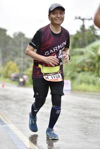 BIB: 1158
                            <button type="button" onclick="openModal(5797227)" class="btn btn-primary btn-sm float-right btn-popup" data-toggle="modal" data-target=".modal-high-quality">
                        <i class="fas fa-shopping-cart"></i> Add to Cart
                    </button>
                                            <button type="button" onclick="isThisMe(5797227, true)" class="btn btn-success btn-sm float-right btn-popup btn-isme hidden" data-toggle="tooltip" data-placement="bottom" title="นี่คือรูปของคุณใช่ไหม คลิกที่นี่เพื่อเอาเข้าอัลบั้ม">
                        <i class="fas fa-plus"></i> Add to album
                    </button>
                    <button type="button" onclick="isThisMe(5797227, false)" class="btn btn-warning btn-sm float-right btn-popup btn-isnotme hidden">
                        <i class="fas fa-ban"></i> Remove from album
                    </button>