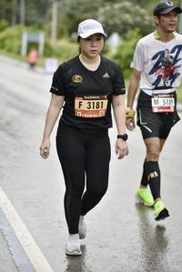 BIB: 3181, 5189
                            <button type="button" onclick="openModal(5810564)" class="btn btn-primary btn-sm float-right btn-popup" data-toggle="modal" data-target=".modal-high-quality">
                        <i class="fas fa-shopping-cart"></i> Add to Cart
                    </button>
                                            <button type="button" onclick="isThisMe(5810564, true)" class="btn btn-success btn-sm float-right btn-popup btn-isme hidden" data-toggle="tooltip" data-placement="bottom" title="นี่คือรูปของคุณใช่ไหม คลิกที่นี่เพื่อเอาเข้าอัลบั้ม">
                        <i class="fas fa-plus"></i> Add to album
                    </button>
                    <button type="button" onclick="isThisMe(5810564, false)" class="btn btn-warning btn-sm float-right btn-popup btn-isnotme hidden">
                        <i class="fas fa-ban"></i> Remove from album
                    </button>