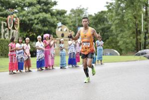 BIB: 1454
                            <button type="button" onclick="openModal(5783993)" class="btn btn-primary btn-sm float-right btn-popup" data-toggle="modal" data-target=".modal-high-quality">
                        <i class="fas fa-shopping-cart"></i> Add to Cart
                    </button>
                                            <button type="button" onclick="isThisMe(5783993, true)" class="btn btn-success btn-sm float-right btn-popup btn-isme hidden" data-toggle="tooltip" data-placement="bottom" title="นี่คือรูปของคุณใช่ไหม คลิกที่นี่เพื่อเอาเข้าอัลบั้ม">
                        <i class="fas fa-plus"></i> Add to album
                    </button>
                    <button type="button" onclick="isThisMe(5783993, false)" class="btn btn-warning btn-sm float-right btn-popup btn-isnotme hidden">
                        <i class="fas fa-ban"></i> Remove from album
                    </button>