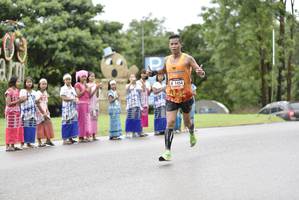 BIB: 1454
                            <button type="button" onclick="openModal(5783992)" class="btn btn-primary btn-sm float-right btn-popup" data-toggle="modal" data-target=".modal-high-quality">
                        <i class="fas fa-shopping-cart"></i> Add to Cart
                    </button>
                                            <button type="button" onclick="isThisMe(5783992, true)" class="btn btn-success btn-sm float-right btn-popup btn-isme hidden" data-toggle="tooltip" data-placement="bottom" title="นี่คือรูปของคุณใช่ไหม คลิกที่นี่เพื่อเอาเข้าอัลบั้ม">
                        <i class="fas fa-plus"></i> Add to album
                    </button>
                    <button type="button" onclick="isThisMe(5783992, false)" class="btn btn-warning btn-sm float-right btn-popup btn-isnotme hidden">
                        <i class="fas fa-ban"></i> Remove from album
                    </button>