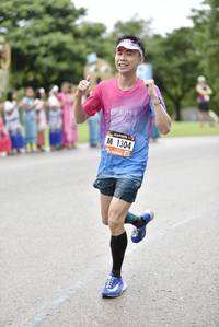 BIB: 1304
                            <button type="button" onclick="openModal(5783827)" class="btn btn-primary btn-sm float-right btn-popup" data-toggle="modal" data-target=".modal-high-quality">
                        <i class="fas fa-shopping-cart"></i> Add to Cart
                    </button>
                                            <button type="button" onclick="isThisMe(5783827, true)" class="btn btn-success btn-sm float-right btn-popup btn-isme hidden" data-toggle="tooltip" data-placement="bottom" title="นี่คือรูปของคุณใช่ไหม คลิกที่นี่เพื่อเอาเข้าอัลบั้ม">
                        <i class="fas fa-plus"></i> Add to album
                    </button>
                    <button type="button" onclick="isThisMe(5783827, false)" class="btn btn-warning btn-sm float-right btn-popup btn-isnotme hidden">
                        <i class="fas fa-ban"></i> Remove from album
                    </button>