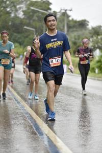 BIB: 3391, 1624
                            <button type="button" onclick="openModal(5799162)" class="btn btn-primary btn-sm float-right btn-popup" data-toggle="modal" data-target=".modal-high-quality">
                        <i class="fas fa-shopping-cart"></i> Add to Cart
                    </button>
                                            <button type="button" onclick="isThisMe(5799162, true)" class="btn btn-success btn-sm float-right btn-popup btn-isme hidden" data-toggle="tooltip" data-placement="bottom" title="นี่คือรูปของคุณใช่ไหม คลิกที่นี่เพื่อเอาเข้าอัลบั้ม">
                        <i class="fas fa-plus"></i> Add to album
                    </button>
                    <button type="button" onclick="isThisMe(5799162, false)" class="btn btn-warning btn-sm float-right btn-popup btn-isnotme hidden">
                        <i class="fas fa-ban"></i> Remove from album
                    </button>