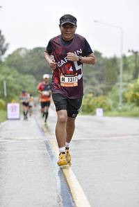 BIB: 1317
                            <button type="button" onclick="openModal(5784868)" class="btn btn-primary btn-sm float-right btn-popup" data-toggle="modal" data-target=".modal-high-quality">
                        <i class="fas fa-shopping-cart"></i> Add to Cart
                    </button>
                                            <button type="button" onclick="isThisMe(5784868, true)" class="btn btn-success btn-sm float-right btn-popup btn-isme hidden" data-toggle="tooltip" data-placement="bottom" title="นี่คือรูปของคุณใช่ไหม คลิกที่นี่เพื่อเอาเข้าอัลบั้ม">
                        <i class="fas fa-plus"></i> Add to album
                    </button>
                    <button type="button" onclick="isThisMe(5784868, false)" class="btn btn-warning btn-sm float-right btn-popup btn-isnotme hidden">
                        <i class="fas fa-ban"></i> Remove from album
                    </button>