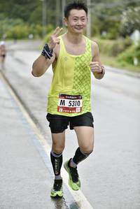 BIB: 5310
                            <button type="button" onclick="openModal(5803939)" class="btn btn-primary btn-sm float-right btn-popup" data-toggle="modal" data-target=".modal-high-quality">
                        <i class="fas fa-shopping-cart"></i> Add to Cart
                    </button>
                                            <button type="button" onclick="isThisMe(5803939, true)" class="btn btn-success btn-sm float-right btn-popup btn-isme hidden" data-toggle="tooltip" data-placement="bottom" title="นี่คือรูปของคุณใช่ไหม คลิกที่นี่เพื่อเอาเข้าอัลบั้ม">
                        <i class="fas fa-plus"></i> Add to album
                    </button>
                    <button type="button" onclick="isThisMe(5803939, false)" class="btn btn-warning btn-sm float-right btn-popup btn-isnotme hidden">
                        <i class="fas fa-ban"></i> Remove from album
                    </button>